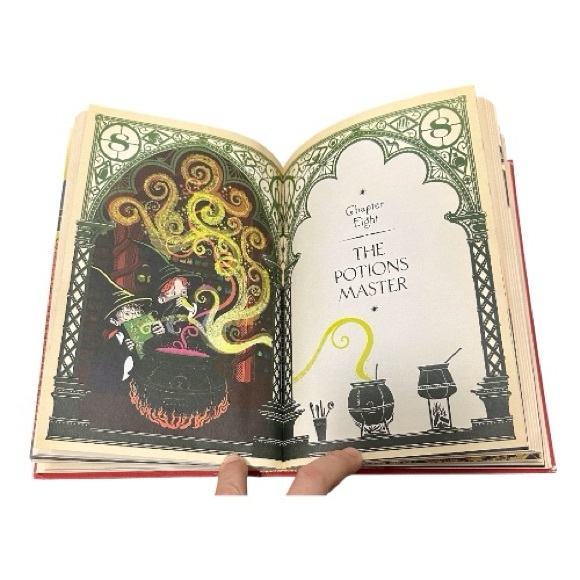 Harry Potter and the Sorcerer's Stone Illustrated Hardcover Book & Keepsake Box - Picture 7 of 13